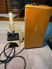 Vickers E7612 Microscope