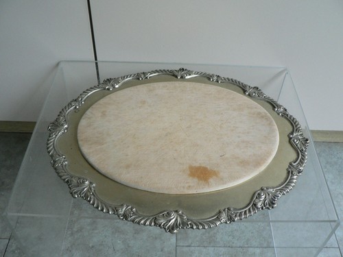 Antique platter bread board - bread,