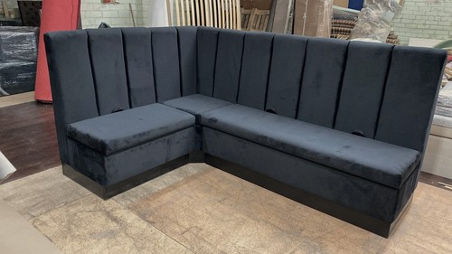 Restaurant booth seating - restaurant,