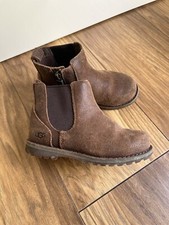 boys ugg boots size uk 9