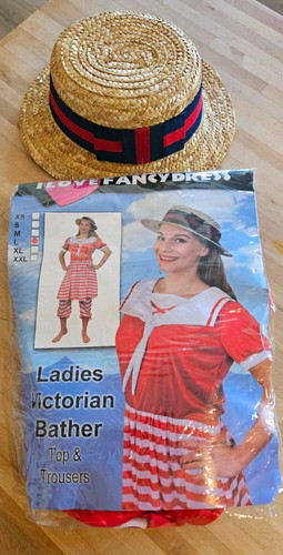 Love fancy dress - i,