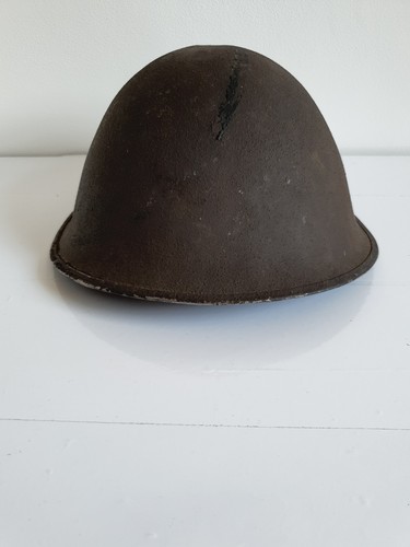 Post ww2 helmet - e49, turtle