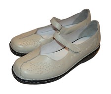 Pavers Womens Mary Jane Shoes