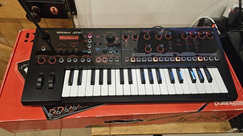 Roland portable keyboard - portable,