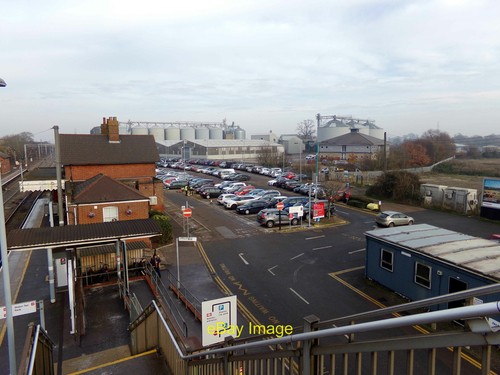 Photo 12x8 diss - diss, station