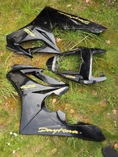 Triumph daytona 675 side