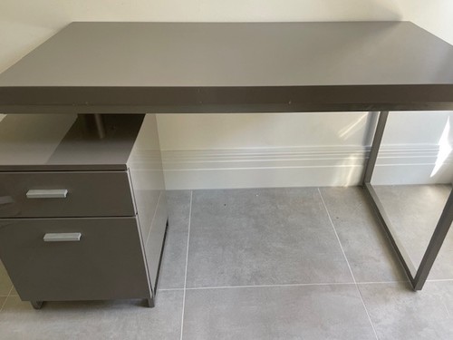 Dwell stone gloss reversible