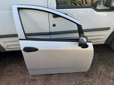 FIAT PUNTO 2010 DRIVERS SIDE FRONT DOOR SILVER 5 DOOR
