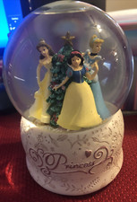 Disney Princess Holiday Snow
