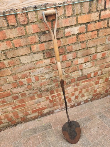 Vintage turf lifting - vintage,