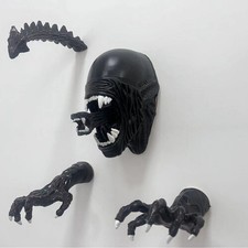 Alien Wall Art Sculpture Horror Alien Predator Sci-Fi Monster Beasts Decoration