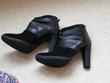 PETER KAISER VENZI BLACK ANKLE BOOT (EU37/UK4)