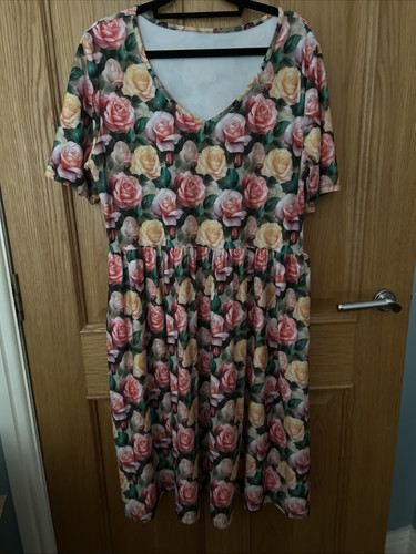 Carolina dress room size - size, 1
