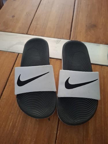 Size nike sliders - 1.5,