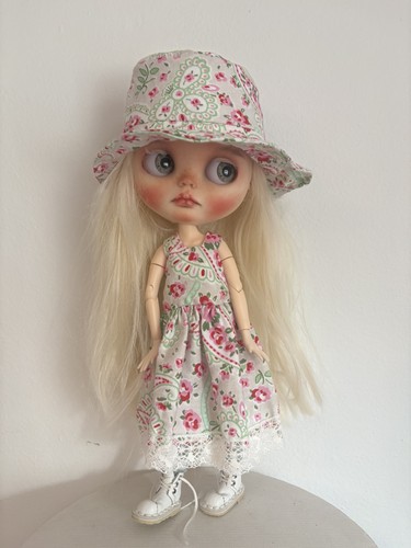 Blythe dress and - blythe,