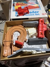 1989  Tomy Big Loader