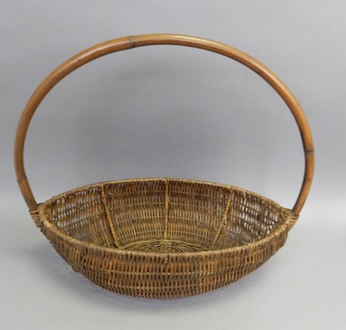 Antique oval god eye - , wicker