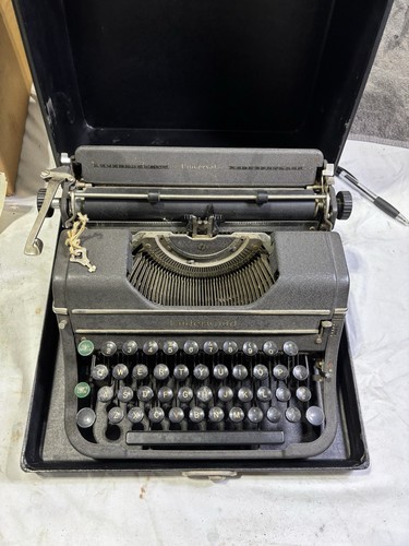 1940s vintage underwood - 1940s,