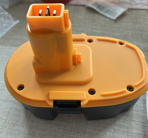 Dewalt power tool battery 18v - dewalt,