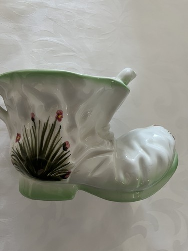 Vintage kitsch boot plant pot - boot,