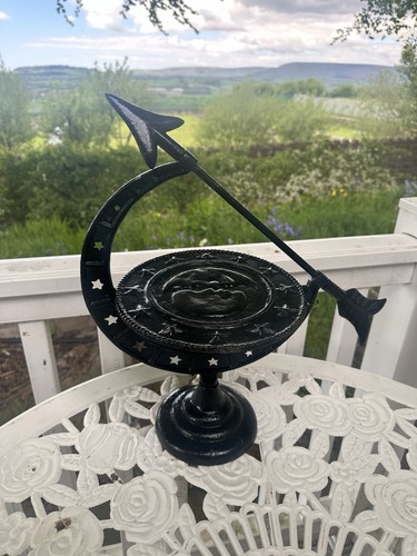 Vintage cast iron - cast,