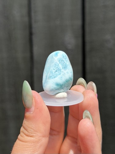 Larimar grade tumbled - aa,