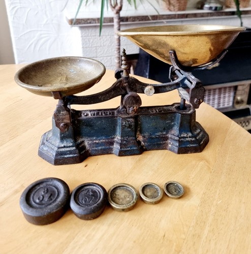 Set vintage black cast - of,