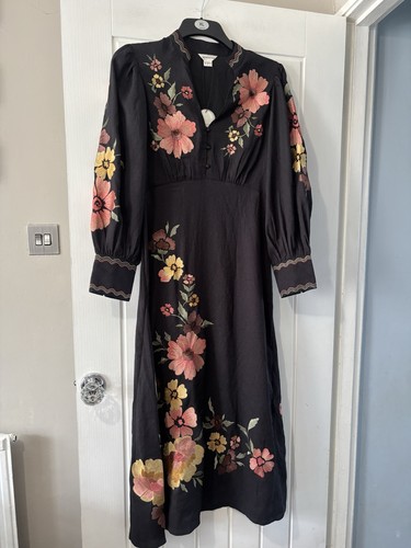 Bnwt size monsoon - 12, lyra