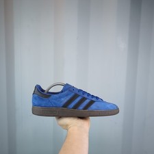 *RARE* UK 8 - adidas Originals