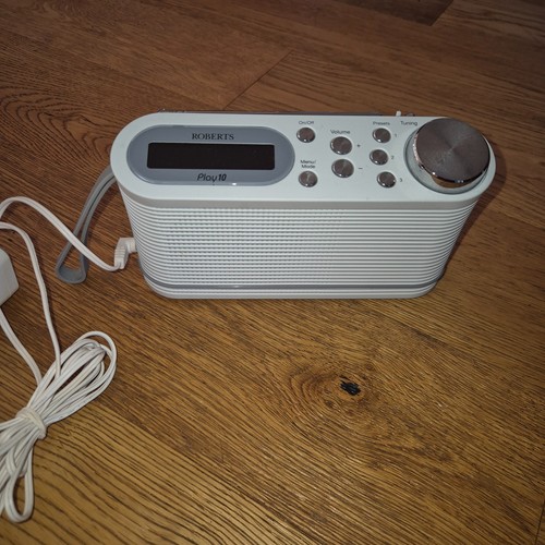 Roberts play dab - dab, fm