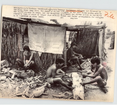 Teenage vietnam refugees - teenage,