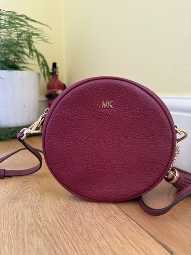 Michael kors round pebbled - kors,