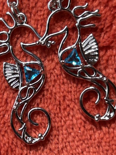 Beautiful seahorse earrings - beautiful,