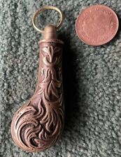 Toilet cistern light servants