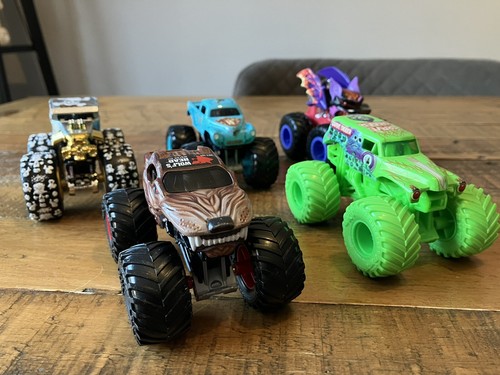 Hot wheels monster truck - hot,