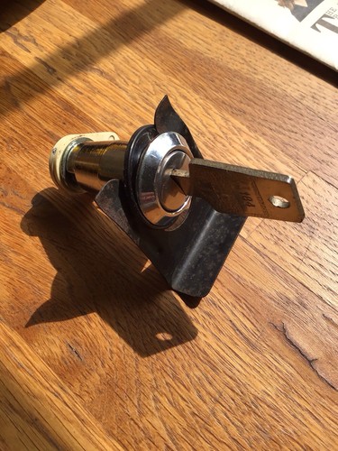 Mk1 escort door lock - door, new