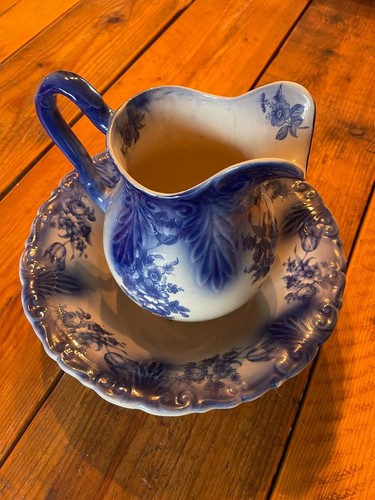 Longmead pitcher and - pitcher, bowl