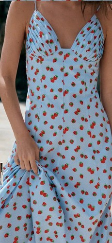 Strawberry poplin print cotton - strawberry,