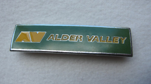 Alder valley enamel bus - bus, badge