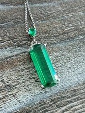 stunning green stone pendant and chain