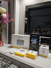 Insta360 Go 3S 128GB 4K Camera Black with Carry Case Quick Reader Battery Pack