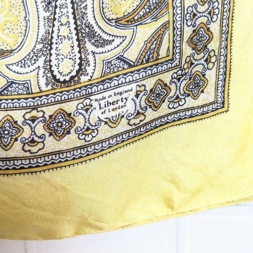 Liberty london scarf yellow - london,