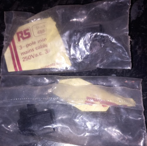 Mini radiospares bulgin type - mini, 3