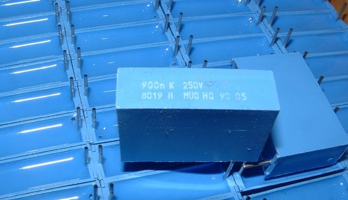 15x 9uf 250v polyester - 15x, 0.9uf