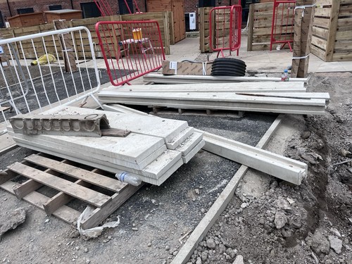 Precast concrete slabs kerb - concrete,
