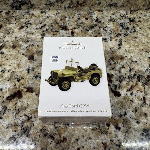 Hallmark christmas ornament - hallmark,