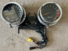 KAWASAKI KZ1100 KZ1000J CLOCKS TACHOMETER/ SPEEDOMETER, REV COUNTER.