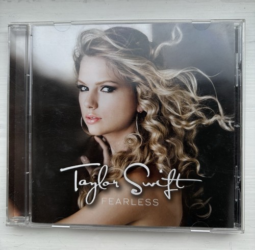 Taylor swift fearless 2008 - swift,