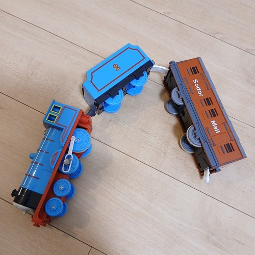 Tomy thomas plarail chatty - tomy,