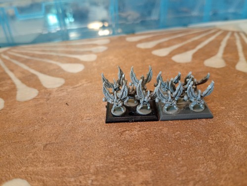 Eldar swooping hawks - hawks,